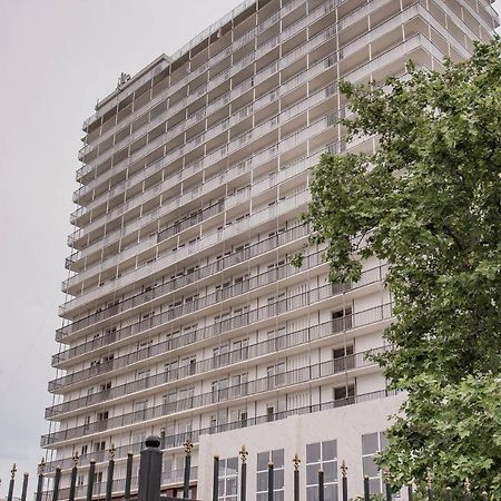 Гранд Отель Россия Gudauta Kültér fotó